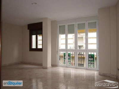 Piso en alquiler en Lucena de 122 m2