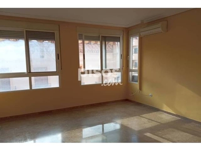 Piso en venta en Torrefiel