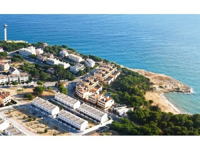 Preciosa Casa Adosada a 200m de la Playa en Els Munts con Piscina Comunitaria - Para entrar a Vivir!