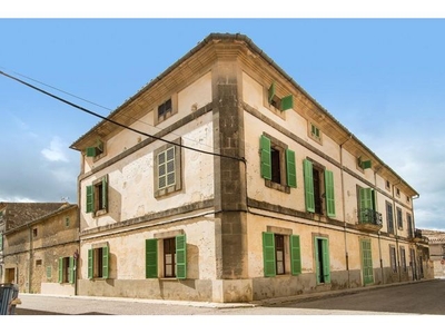 PRECIOSA CASA ANTIGUA EN EL PUEBLO DE SAN JOAN