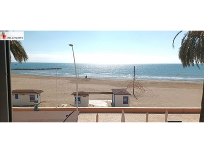 PRECIOSO APARTAMENTO FRENTE AL MAR