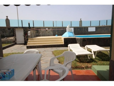 Solo invierno - Apartamento dos dormitorios Playa de las Burras