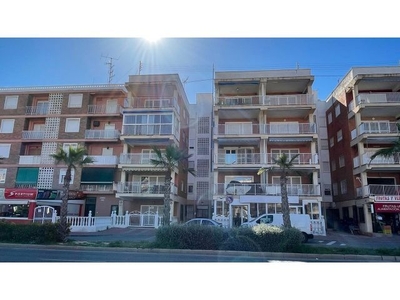 Torrevieja, Acequion, amplio apartamento con 3 dormitorios a pie de playa