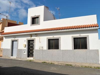 Venta de casa en Santa María de Guía