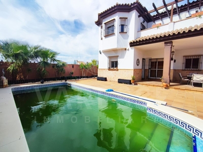 Venta de casa en Villanueva del Ariscal, Villanueva del Ariscal