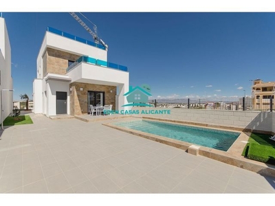Villa de Obra Nueva de 150m2 en Polop con 3 Dormitorios 3 baños y piscina y parking