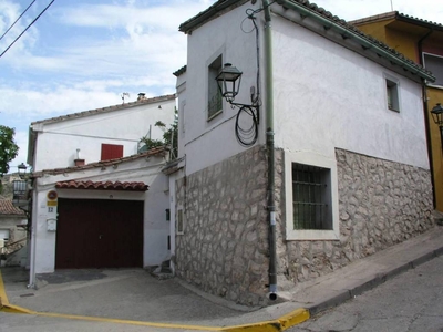 Venta Casa unifamiliar en Calle Ontanilla Torrelaguna. Buen estado con terraza 130 m²