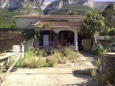 Venta Chalet en Carretera de la colonia del montgo Dénia. A reformar plaza de aparcamiento 200 m²