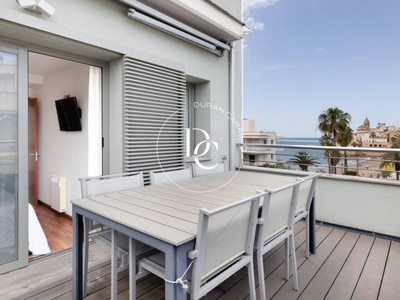 Venta Piso Sitges. Piso de tres habitaciones en Garraf. Tercera planta con terraza