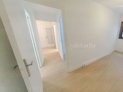 Alquiler piso con 3 habitaciones en Puigfred Badalona