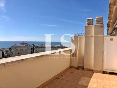 Alquiler Piso Sitges. Piso de dos habitaciones Tercera planta con terraza