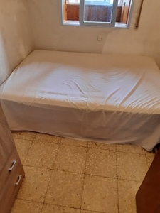 Habitación con calma matrimonio, en casa muy tranquilo