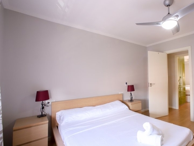 Se alquila habitación en piso de 4 dormitorios en Algirós, Valencia