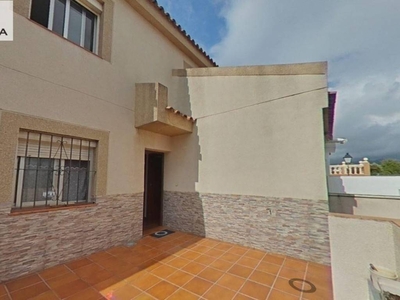 Venta Casa adosada Algeciras. Con terraza 147 m²