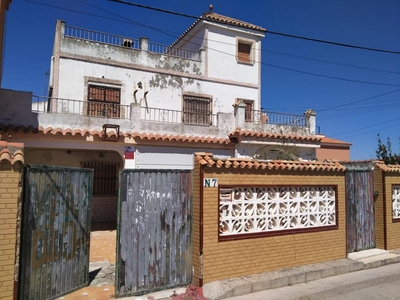 Venta Casa unifamiliar Algeciras. Con terraza 236 m²
