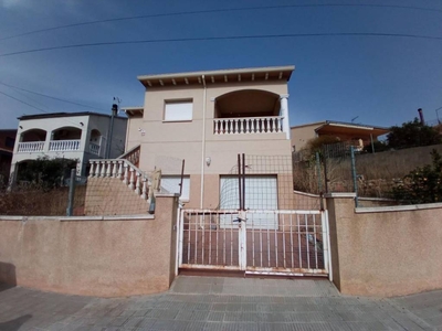Venta Casa unifamiliar en Begonia 26 El Vendrell. Con terraza 126 m²