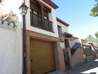 Venta Casa unifamiliar en Calle Herreria 6 Jérez del Marquesado. Buen estado plaza de aparcamiento con balcón calefacción individual 525 m²
