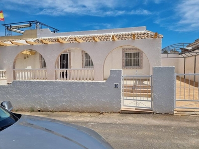 Venta Casa unifamiliar en Creta 36 Santa Pola. Con terraza 61 m²