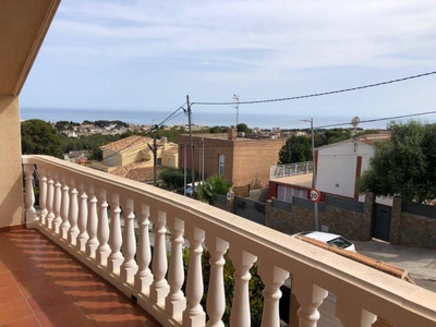 Venta Casa unifamiliar en Estats Units Calafell. Con terraza 243 m²