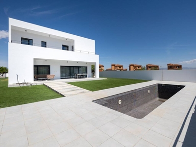 Venta Casa unifamiliar en Genciana 8 Dílar. Con terraza 362 m²