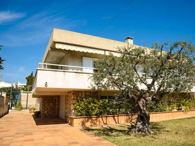 Venta Casa unifamiliar en Migjorn Calafell. Con terraza 328 m²