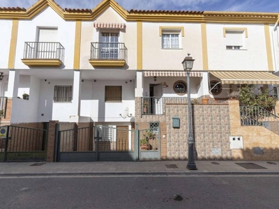 Venta Casa unifamiliar Vegas del Genil. 145 m²