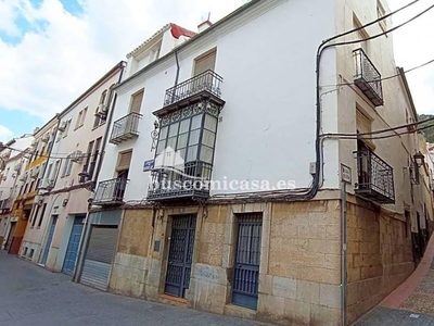 Venta Chalet en Calle Almendros Aguilar Jaén. Buen estado con terraza 482 m²
