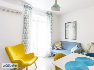 Apartamento renovado de 2 dormitorios en alquiler en La Latina