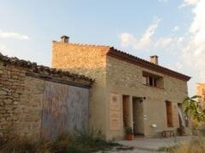 Casa con terreno en Fuendetodos