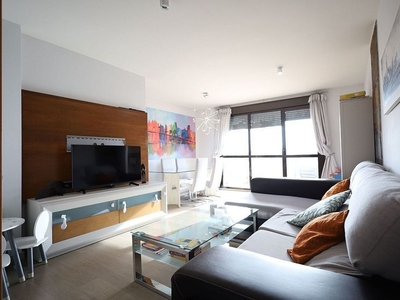 Ático en venta en Melilla de 3 habitaciones con terraza y garaje