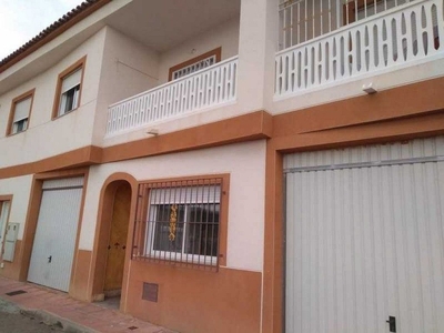 Dúplex en venta en Abanilla de 3 habitaciones con terraza y garaje