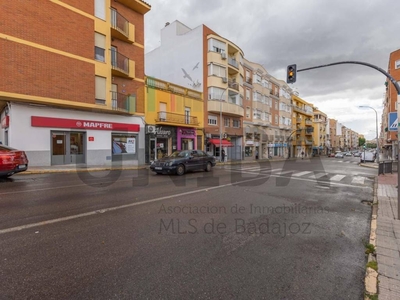 Local comercial Badajoz Ref. 93631989 - Indomio.es