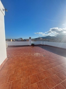 Venta de ático en calle Ceuta de 3 habitaciones con terraza y ascensor