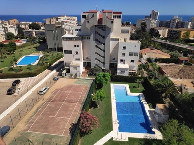 Venta Piso Benalmádena. Piso de cuatro habitaciones Buen estado con terraza