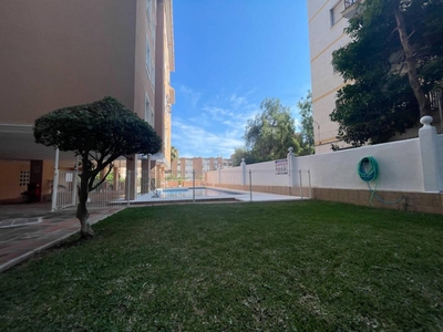 Venta Piso Benalmádena. Piso de tres habitaciones en de la Vega. Con terraza