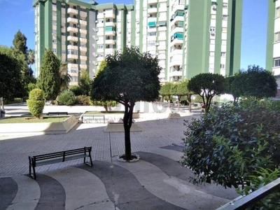 Venta Piso Málaga. Piso de tres habitaciones Cuarta planta con terraza