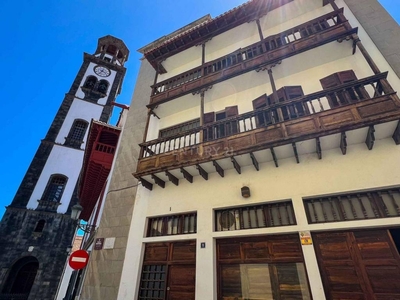 Venta Piso Santa Cruz de Tenerife. Piso de cuatro habitaciones Buen estado con terraza