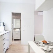 Alquiler apartamento | acogedor estudio con vista fantástica en Barcelona