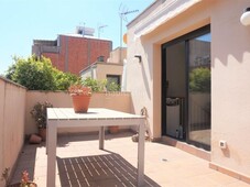 Alquiler casa adosada en carrer de ca l'alegre de dalt casa con garaje y ascensor en alquiler en gràcia en Barcelona