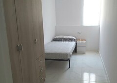 Alquiler loft alquiler temporal en calle joan martí 2 habitaciones amueblado en Sant Boi de Llobregat