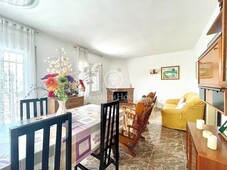 Casa en venta con vistas a la montaña en Sant Cebrià de Vallalta