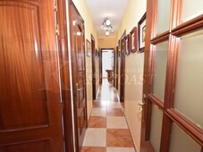 Piso de 4 dormitorios en venta en Los Boliches, . en Fuengirola