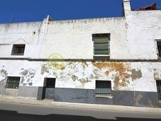 Venta Casa rústica en Calle Fariñas Sanlúcar de Barrameda. A reformar 102 m²