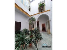 Venta Casa unifamiliar en Calle PLAZA ASUNCIÓN Jerez de la Frontera. Buen estado 598 m²