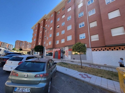 Alquiler Piso Ávila. Piso de dos habitaciones Quinta planta con terraza
