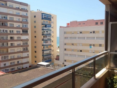 Alquiler Piso Cádiz. Piso de dos habitaciones Sexta planta con terraza