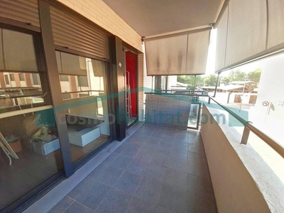 Alquiler Piso La Pobla de Vallbona. Piso de dos habitaciones Primera planta con terraza