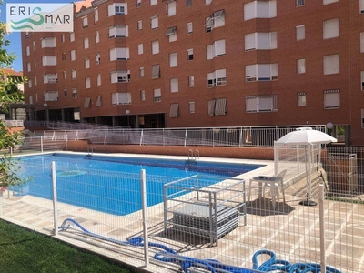 Alquiler Piso Toledo. Piso de tres habitaciones Con terraza