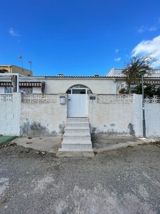 Apartamento en venta en La Siesta, Torrevieja