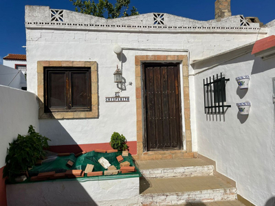 Casa adosada en venta en Chucena